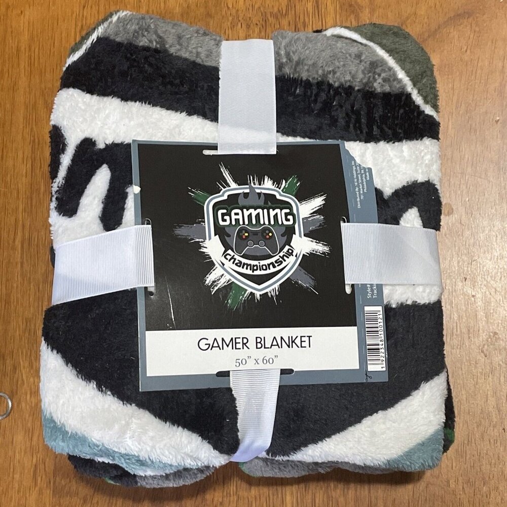 Blanket Video Gamer Soft Plush Blanket 50" x 60" New Throw Blanket Gift Idea